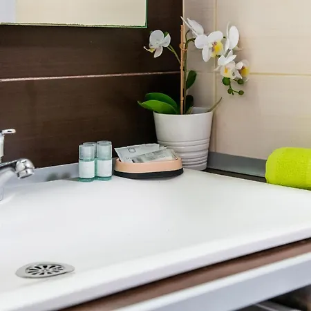 Апартаменты 556 Shopping Centre Pueblo Canario Плая-де-лас-Америкас