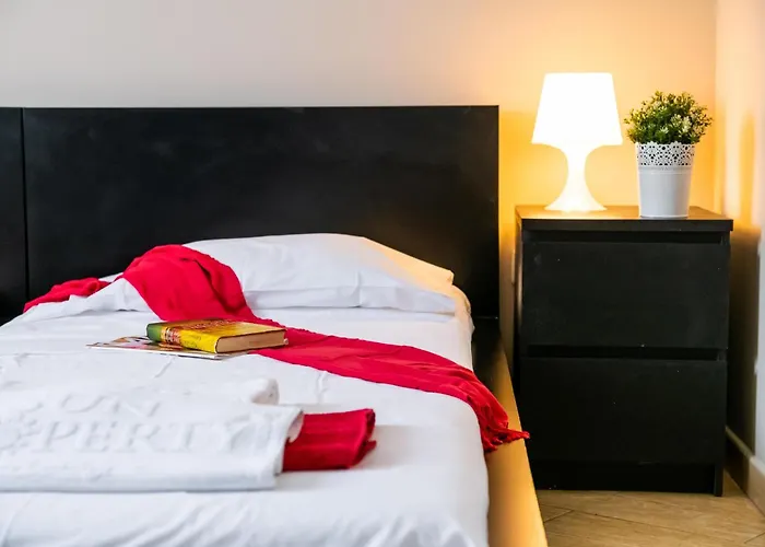 556 Shopping Centre Pueblo Canario *