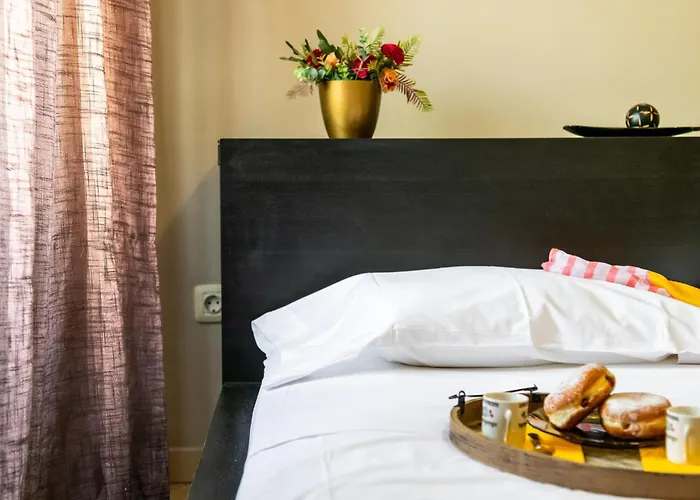 556 Shopping Centre Pueblo Canario *