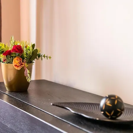 556 Shopping Centre Pueblo Canario Playa de las Américas