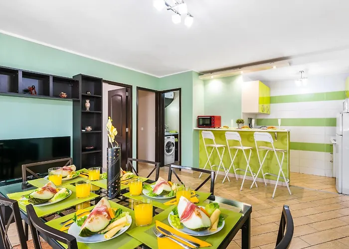 Apartment 556 Shopping Centre Pueblo Canario